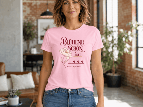 Woman BDAY 22 „Blühend schön seit“ T-Shirt Damen mit Geburtsjahr – Personalisiertes Jahrgangsshirt